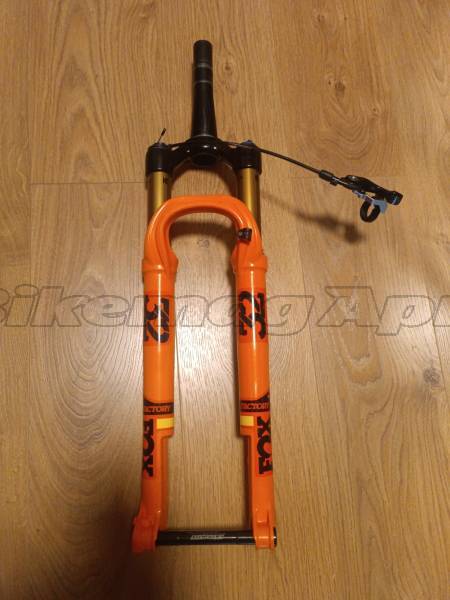 Fox 32 Fox Factory 32 SC Mountain Bike Alkatrész, MTB Villa / Rugóstag villa 29" 80-100 mm használt ELADÓ