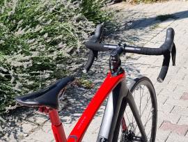 TREK 1,6 mftos Trek Domane SLR 105 hydro karbon kerék Road bike Shimano 105 disc brake used For Sale
