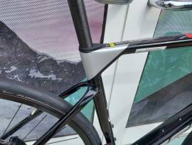 MERIDA -17%::AKCIÓ::MERIDA SCULTURA 6000 105 Di2 ( M ) Országúti Shimano 105 Di2 tárcsafék új / garanciával ELADÓ