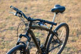 SPECIALIZED Hardrock Sport Mountain Bike 26" front suspension used For Sale