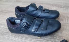 Shimano országúti cipő 44-es Shimano  Cipő / Zokni / Kamásli 43 Országúti használt férfi/unisex ELADÓ