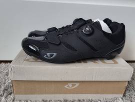 GIRO SAVIX Boa országúti cipő GIRO Cipő / Zokni / Kamásli 48 Országúti nem használt férfi/unisex ELADÓ