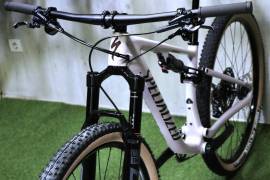 SPECIALIZED EPIC EVO CARBON 29 FULLY Mountain Bike 29" össztelós / fully nem használt ELADÓ
