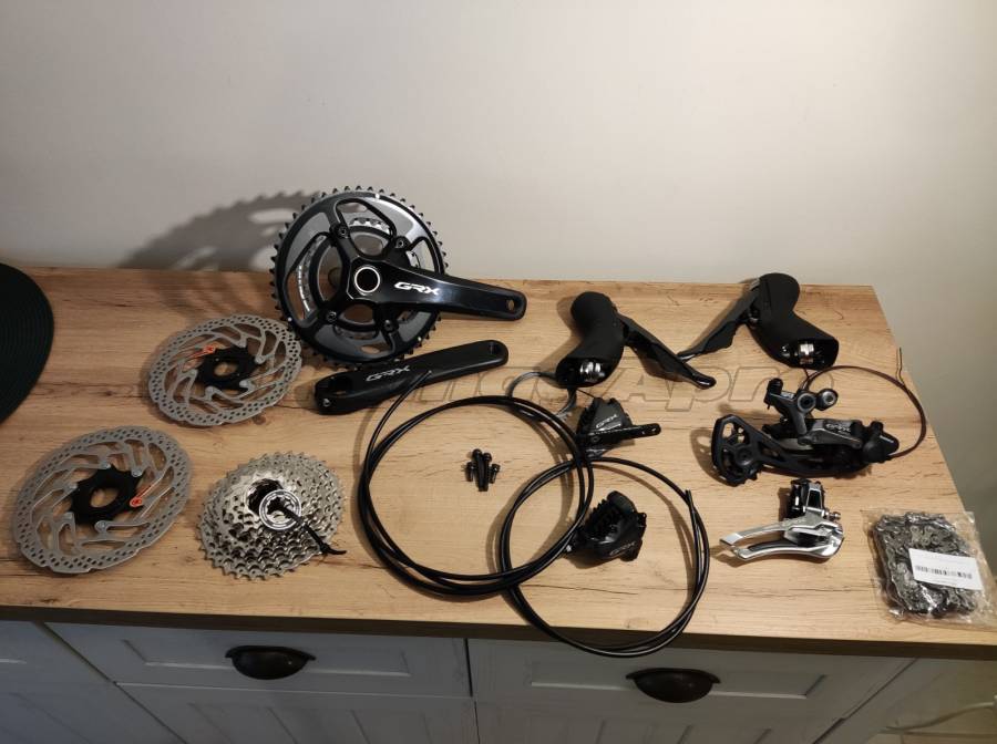 Új GRX 810 szett 2×11 GRX 810 Országúti / Gravel / Triatlon Alkatrész, Országúti Fék / Fékváltókar mechanikus nem használt ELADÓ