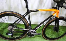 TREK EMONDA DISC SRAM FORCE AXS 2x12s Országúti tárcsafék használt ELADÓ