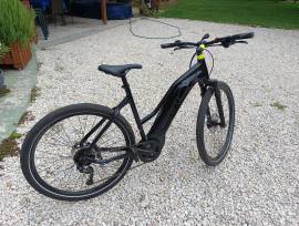 GIANT ROAM E+ Elektromos Trekking/cross 25 km/h Yamaha 0-400 Wh nem használt ELADÓ