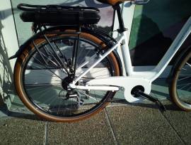 ADRIATICA AKCIÓ::-28%%::ADRIATICA NEW AGE E-Bike Női Elektromos Trekking/cross 25 km/h Ananda 401-500 Wh új / garanciával ELADÓ