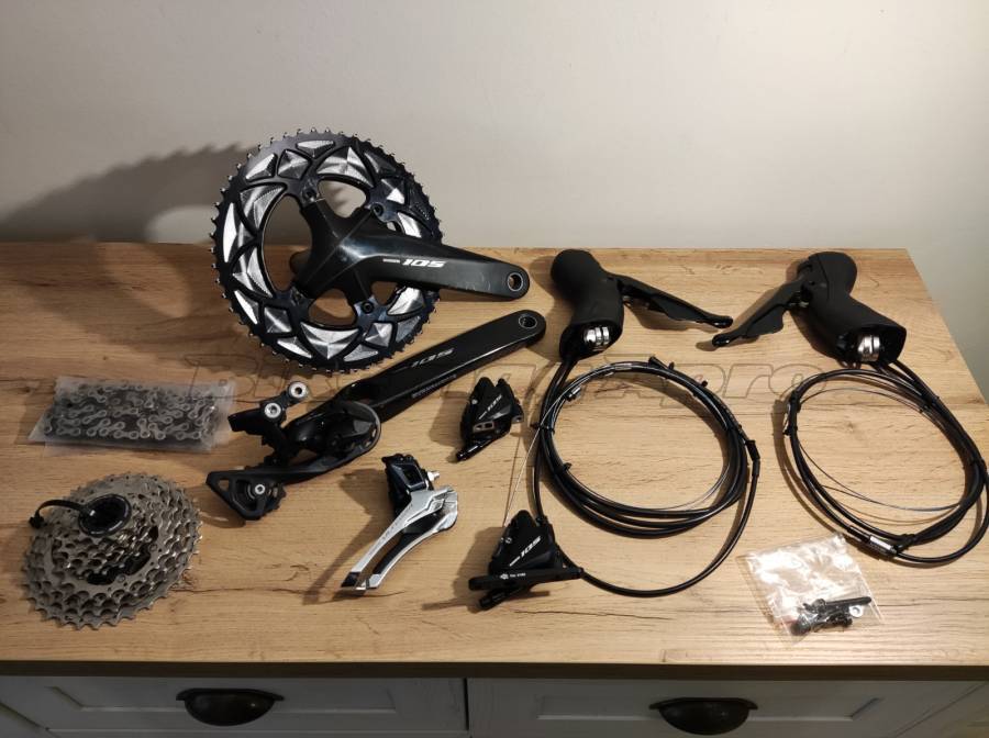 Szép állapotú Shimano 105 szett 2×11 Shimano 105 Road Bike & Gravel Bike & Triathlon Bike Component, Road Bike Brakes & Brake Parts mechanical used For Sale