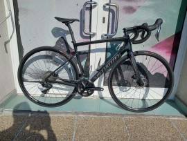 SPECIALIZED Tarmac SL6  Carbon  105  ( Nagyon szép.)( 54 ) Országúti Shimano 105 tárcsafék nem használt ELADÓ