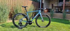SPECIALIZED S-worx Tarmac sl8   2025 Országúti SRAM Red eTap AXS tárcsafék használt ELADÓ
