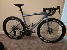 SPECIALIZED S-worx Tarmac sl8   2025 Országúti SRAM Red eTap AXS tárcsafék használt ELADÓ