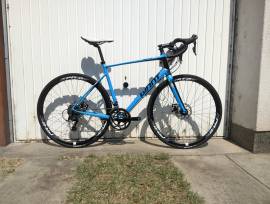 GIANT Defy Disc 1 2016 Road bike Shimano 105 disc brake used For Sale