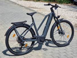 CUBE 2025 Top Cube  ebikeBosch5gen 100-120nm 800Wh akku Elektromos Trekking/cross 25 km/h Bosch 700 + Wh nem használt ELADÓ