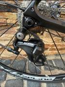 GIANT Giant Defy Advanced karbon országúti kerékpár Országúti Shimano 105 tárcsafék használt ELADÓ
