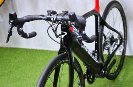 PINARELLO NYTRO CARBON DISC FAZUA Elektromos Országúti / Gravel Fazua Evation használt ELADÓ