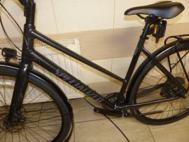 SPECIALIZED Sirrus 3.0 fitnesz,Deore,integrált hajtás,11sp Trekking/cross disc brake used For Sale