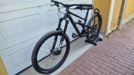 SPECIALIZED Status 2 170 S5 MTB L Enduro Trail Freeride 2025 Enduro / Freeride / DH 29" elöl 27.5" hátul (Mullet) Shimano Deore használt ELADÓ
