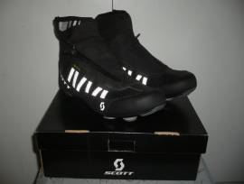 SCOTT Road Heater Gore-Tex 43-s kerékpáros cipő SCOTT Road Heater Cipő / Zokni / Kamásli 43 Országúti, MTB használt férfi/unisex ELADÓ