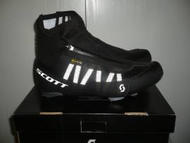 SCOTT Road Heater Gore-Tex 43-s kerékpáros cipő SCOTT Road Heater Cipő / Zokni / Kamásli 43 Országúti, MTB használt férfi/unisex ELADÓ