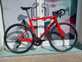 BMC Teammachine SLR TWO  105 DI2 (47,51,54,56,58) Road bike Shimano 105 Di2 disc brake new with guarantee For Sale