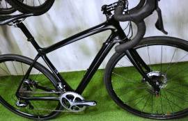TREK DOMANE DISC ISOSPEED DISC DURA ACE Di2 2x11 52/53 Országúti tárcsafék használt ELADÓ