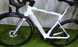 _EGYÉB GUERCIOTTI VELOCE CARBON Di2 Országúti tárcsafék nem használt ELADÓ