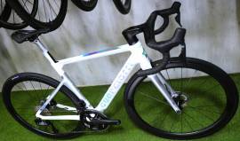 _EGYÉB GUERCIOTTI VELOCE CARBON Di2 Országúti tárcsafék nem használt ELADÓ