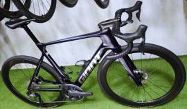 GIANT PROPEL PRO 0 Di2 SLR AERO CARBON Országúti tárcsafék használt ELADÓ