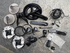 Full groupset - Shimano Ultegra RX Di2 R8070 2x11s disc brake Shimano Ultegra RX Di2 R8070 2x11s disc brake Road Bike & Gravel Bike & Triathlon Bike Component, Road Bike Drivetrain Shimano R Series used For Sale