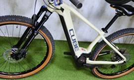 CUBE REACTION HYBRID 29 BOSCH CX AIR Electric Mountain Bike 29" front suspension Bosch used For Sale