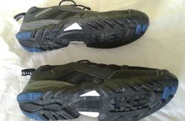 SHIMANO SH-MT33L SPD 46-os cipő eladó SH-MT33L Cipő / Zokni / Kamásli 46 MTB, Triatlon, Gravel használt férfi/unisex ELADÓ