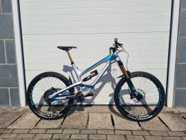 YT Capra CF PRO RACE Karbon 2020 XXL/27,5 !!! Enduro / Freeride / DH 27.5" (650b) Shimano XTR nem használt ELADÓ