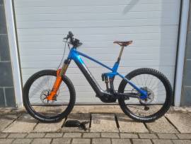 CUBE Stereo Hybrid 160 Action Team karbon 2023 !!! Elektromos Mountain Bike 27.5" (650b) össztelós / fully Bosch Shimano Deore XT nem használt ELADÓ