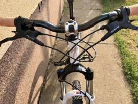 SPECIALIZED Rockhopper Mountain Bike front suspension used For Sale