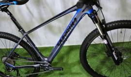 WHISTLE CARBON 29 XT MTB RS AIR 29 Mountain Bike 29" front suspension used For Sale