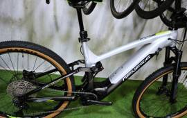 GENESIS FS eFULLY BOSCH CX 85Nm 625Wh XT-12 L/29 Elektromos Mountain Bike 29" össztelós / fully Bosch használt ELADÓ