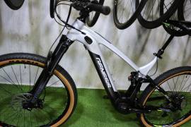 GENESIS FS eFULLY BOSCH CX 85Nm 625Wh XT-12 L/29 Elektromos Mountain Bike 29" össztelós / fully Bosch használt ELADÓ