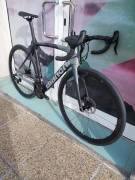 BIANCHI  AKCIÓ-%%:: BIANCHI OLTRE XR3 DISC (Campa Chorus)  Országúti Shimano Ultegra Di2 tárcsafék használt ELADÓ