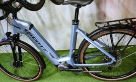SCOTT TOUR ejtett BOSCH 625Wh full Elektromos Trekking/cross más Bosch nem használt ELADÓ