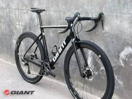GIANT TCX Advanced Pro 1 Gravel / CX Shimano GRX disc brake used For Sale