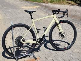 SPECIALIZED Új 2023 Megamo WEST karbon gravel 1*12 elektromos  Gravel / CX SRAM Rival eTap AXS tárcsafék nem használt ELADÓ