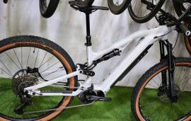 _EGYÉB TÖBB  DB ÚJ 1,5M-os e-FULLY EP6 85Nm 630Wh RS Elektromos Mountain Bike 29" össztelós / fully Shimano használt ELADÓ