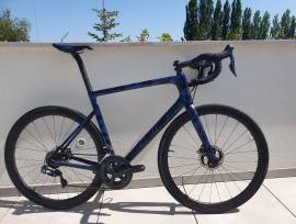 SPECIALIZED Tarmac SL6 Országúti Shimano Ultegra Di2 tárcsafék használt ELADÓ