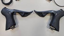 Ulterga ST-R8050 Di2 fékkarok SHIMANO ST-R8050 Di2  Országúti / Gravel / Triatlon Alkatrész, Országúti / Gravel Váltó / Váltórendszer / DI2 mechanikus Shimano Ultegra Di2 használt ELADÓ