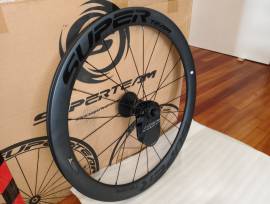 Új Superteam aero carbon kerék szett Superteam Országúti / Gravel / Triatlon Alkatrész, Országúti  Kerék / Felni / Gumi 700c (622) nem használt ELADÓ