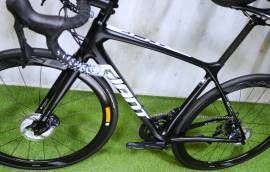 GIANT ADVANCED PRO TEAM DISC SLR 1 Országúti tárcsafék használt ELADÓ