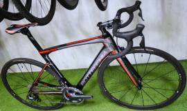 BOTTECHIA T1 AERO CARBON ULTEGRA Di2 2x11s Országúti használt ELADÓ
