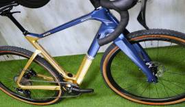 BIANCHI ARCADEX PRO DISC GRAVEL GRX Gravel / CX disc brake used For Sale