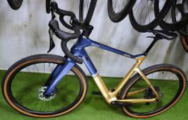BIANCHI ARCADEX PRO DISC GRAVEL GRX Gravel / CX disc brake used For Sale