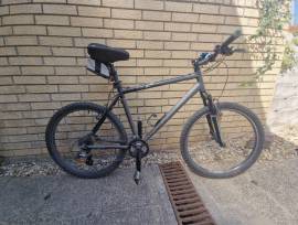 ROCKRIDER Rockrider Mountain Bike 26" front suspension used For Sale